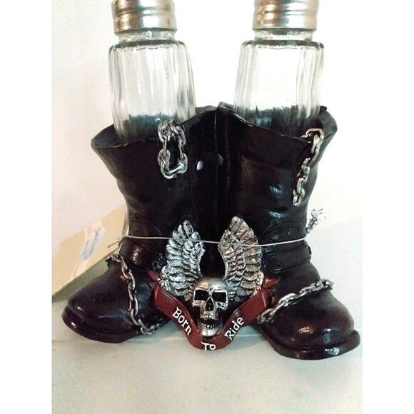 Born To Ride Boot Salt & Pepper Shakers By DWK Corporation-World Of Wonders - Picture 6 of 6